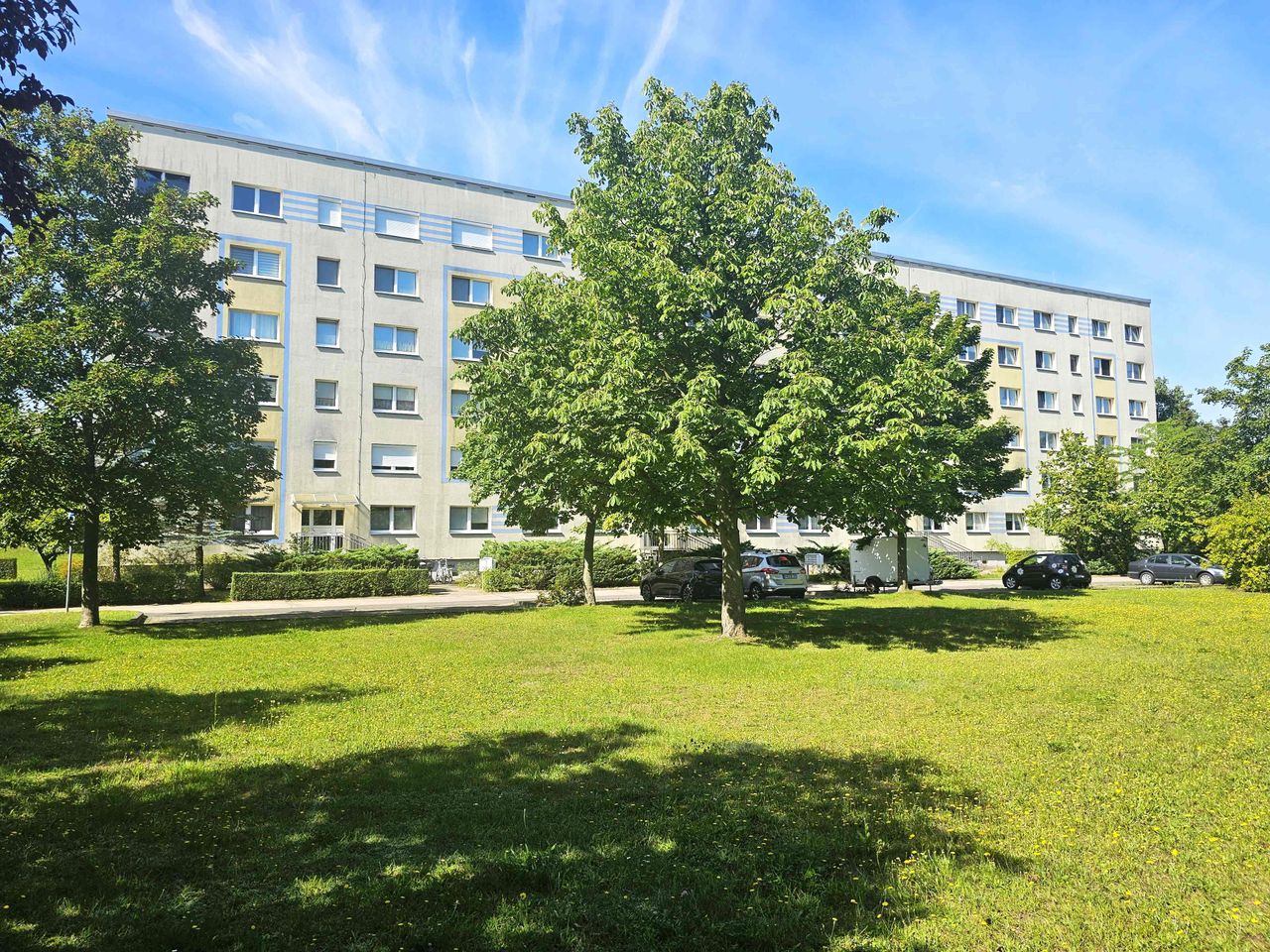 Mehrfamilienhaus