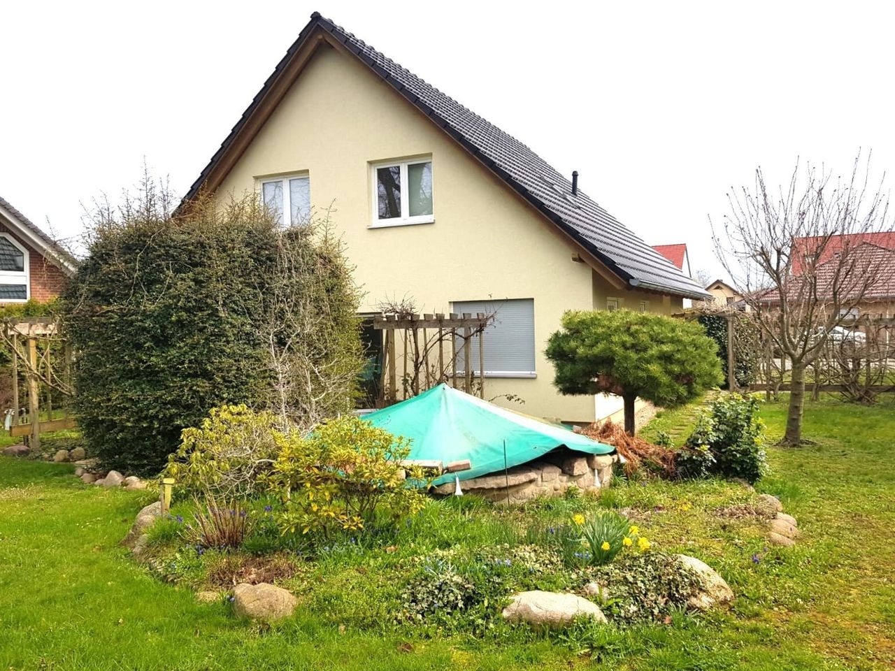Einfamilienhaus Gartenansicht